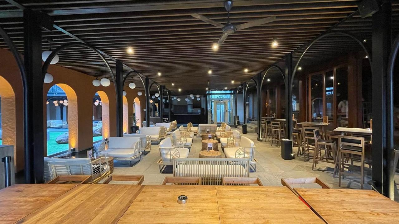 Artotel Suites Bianti Yogyakarta Extérieur photo