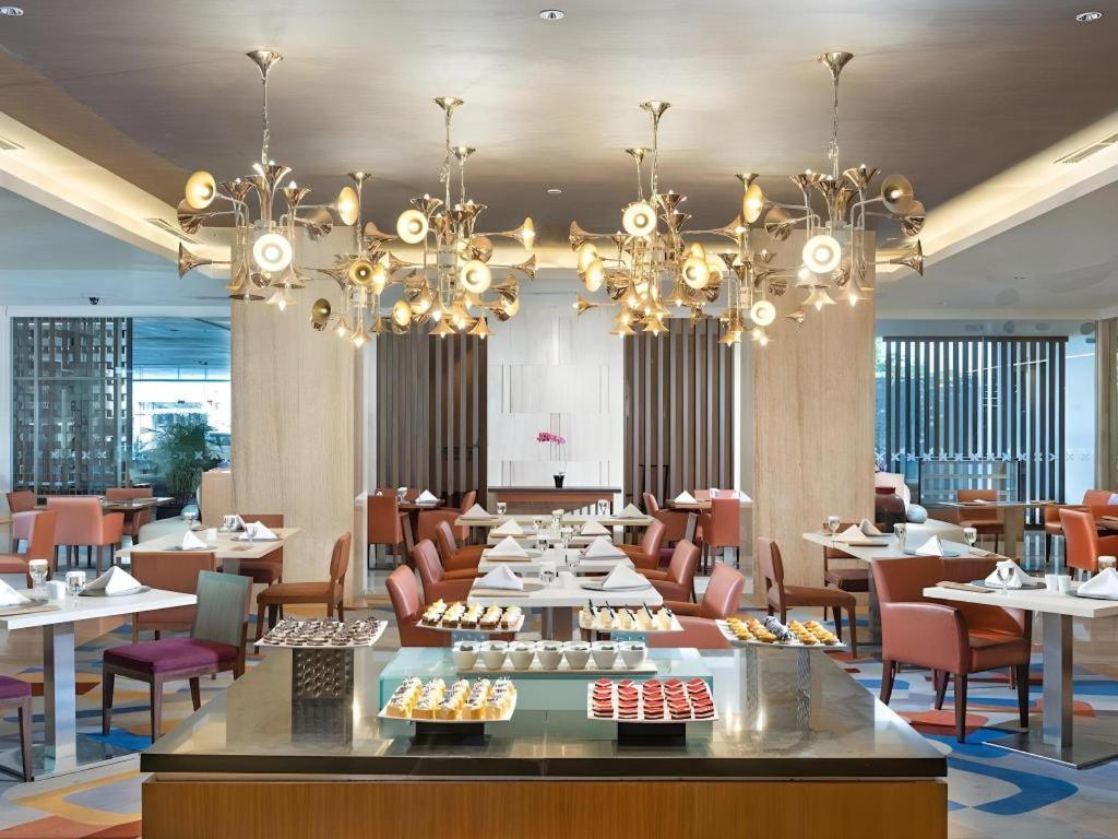 Artotel Suites Bianti Yogyakarta Extérieur photo