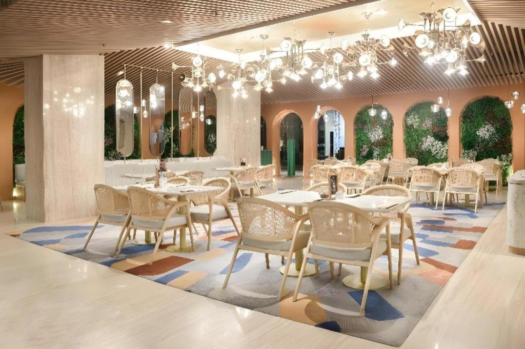 Artotel Suites Bianti Yogyakarta Extérieur photo