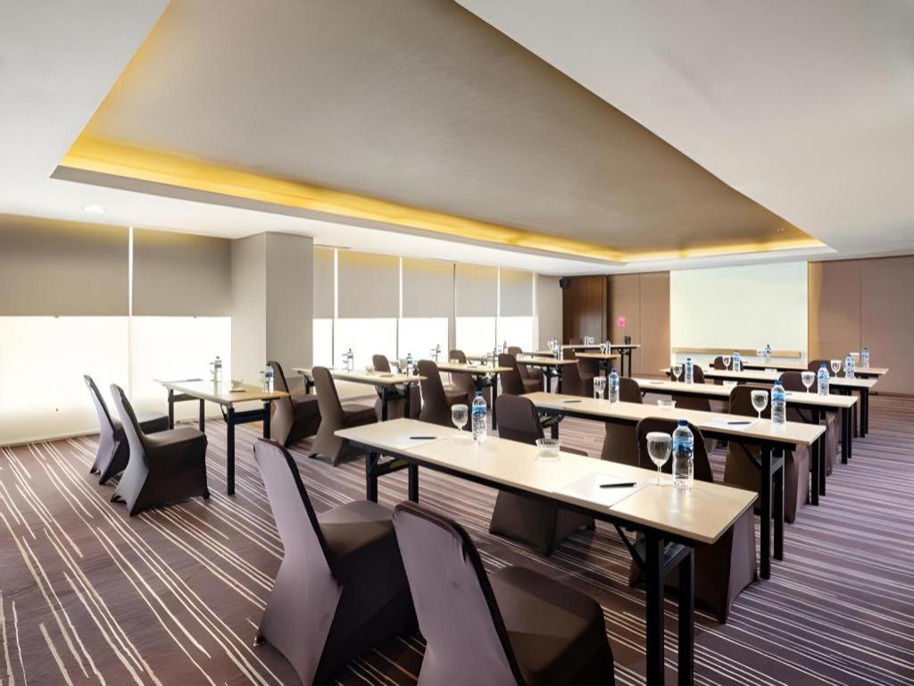 Artotel Suites Bianti Yogyakarta Extérieur photo