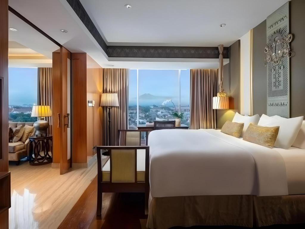 Artotel Suites Bianti Yogyakarta Extérieur photo
