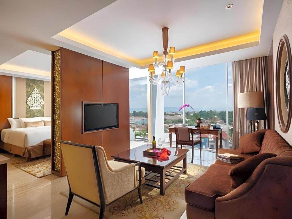 Artotel Suites Bianti Yogyakarta Extérieur photo
