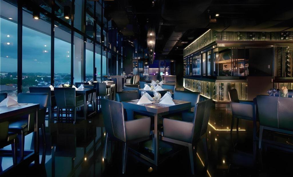 Artotel Suites Bianti Yogyakarta Extérieur photo